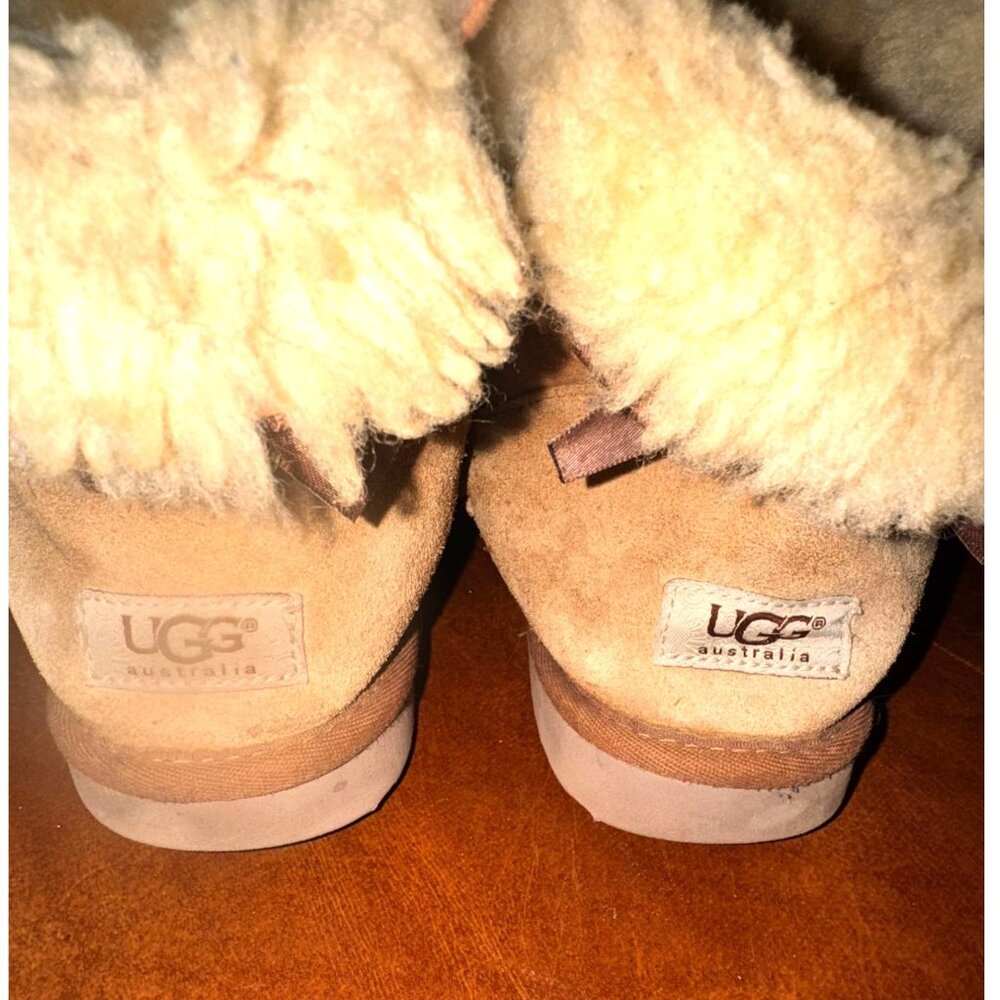 UGG Australia Womens Classic Short Sheepskin Boots With Bows Tan Size 8 - Picture 5 of 10